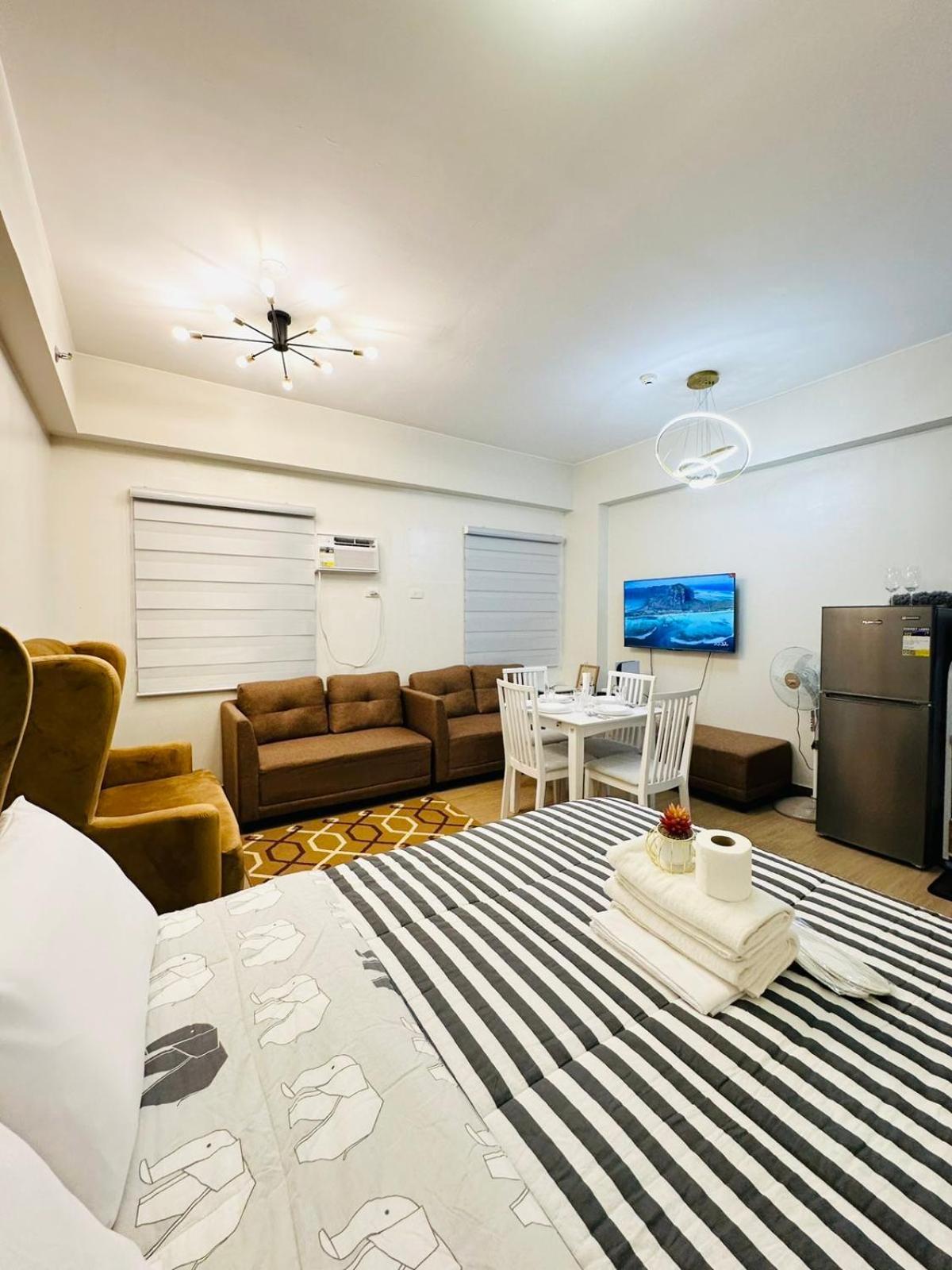 Starlight Suites Trece Martires Dış mekan fotoğraf